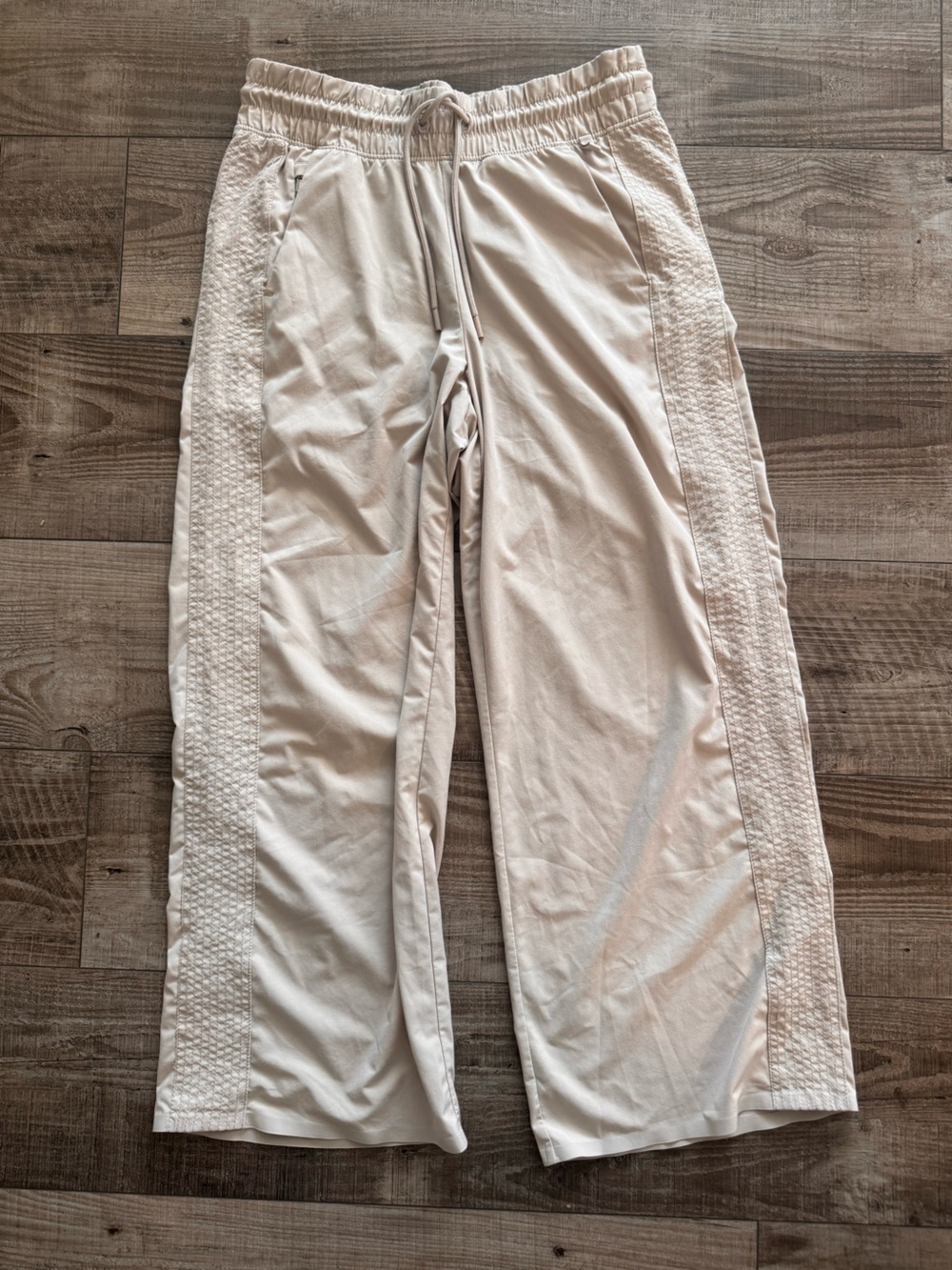 Athleta Light Beige Smocked Waist Pants